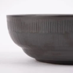 Schale Bowl mit gewelltem Rand reactive glaze reaktive Glasur schwarz 17,5x6,5cm