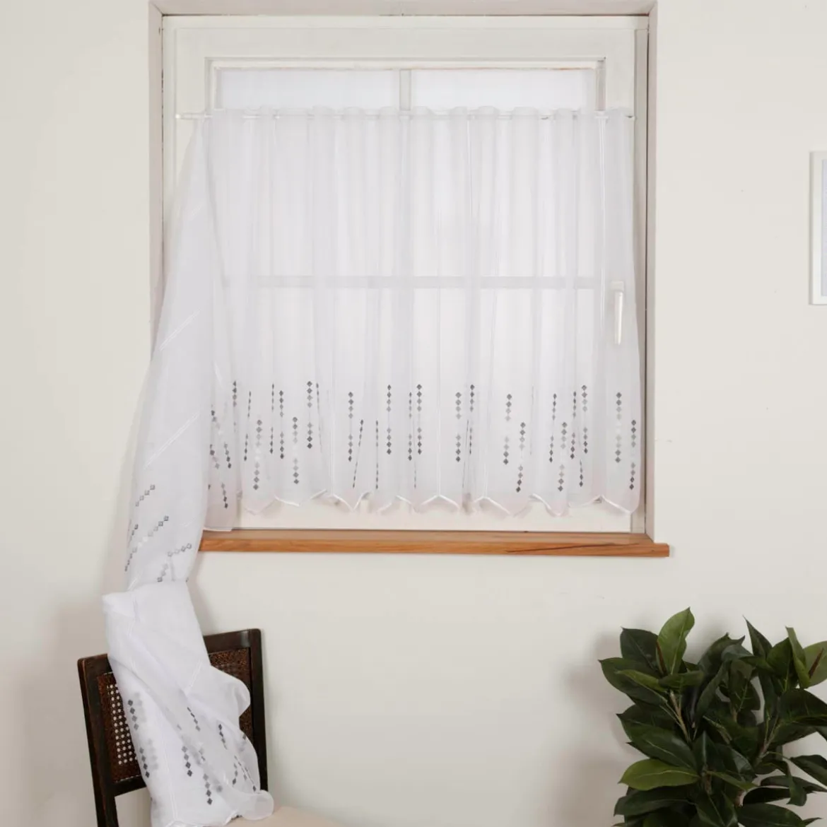 Scheibengardinen Meterware Effektvoile Stickerei Raute weiß grau 45cm hoch