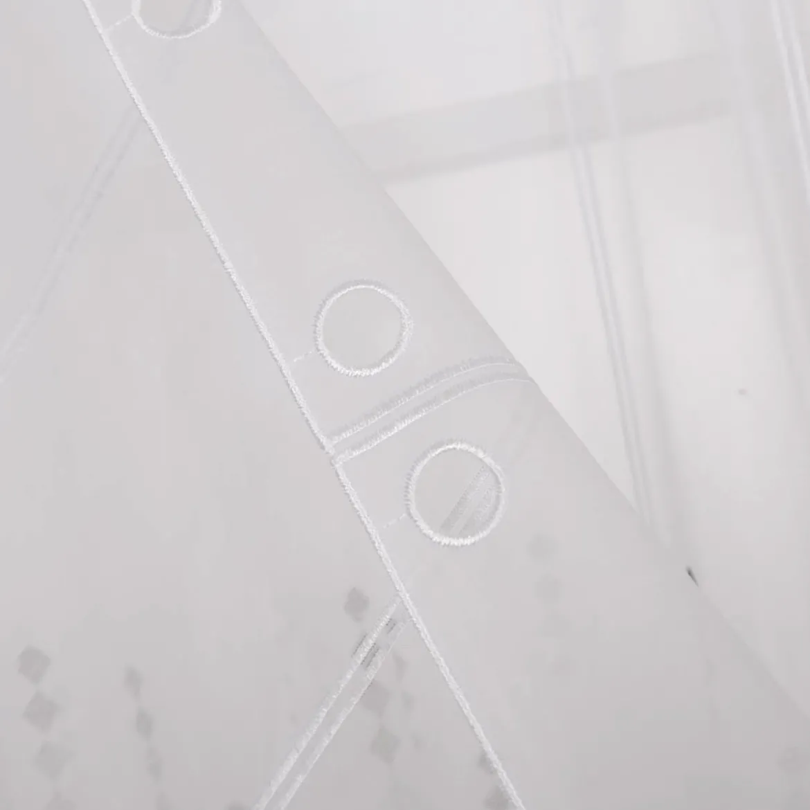 Scheibengardinen Meterware Effektvoile Stickerei Raute weiß grau 45cm hoch