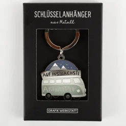 Schlüsselanhänger Auf ins nächste Abenteuer Camper 85x40mm von Grafik Werkstatt