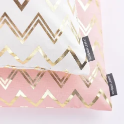 SCHÖNER LEBEN. Kissenhülle Chevron Zacken rosa goldfarbig metallic 50x50cm