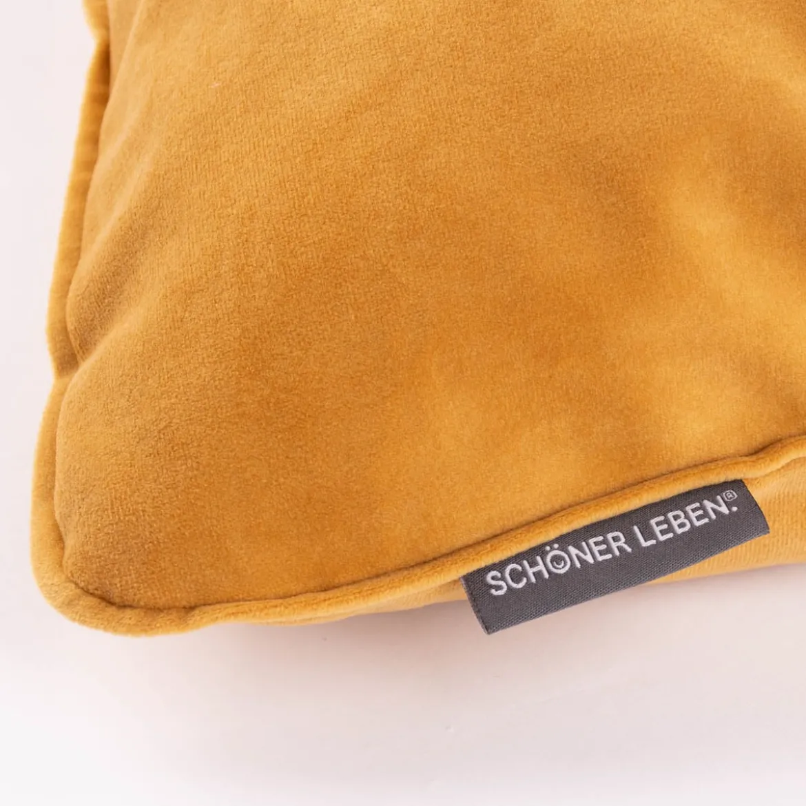 SCHÖNER LEBEN. Samtkissen Le Velvet mit Kederumrandung und Federfüllung honiggelb 70x70cm