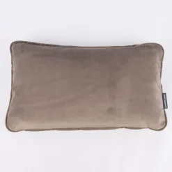 SCHÖNER LEBEN. Samtkissen mit Kederumrandung und Federfüllung taupe 30x50cm