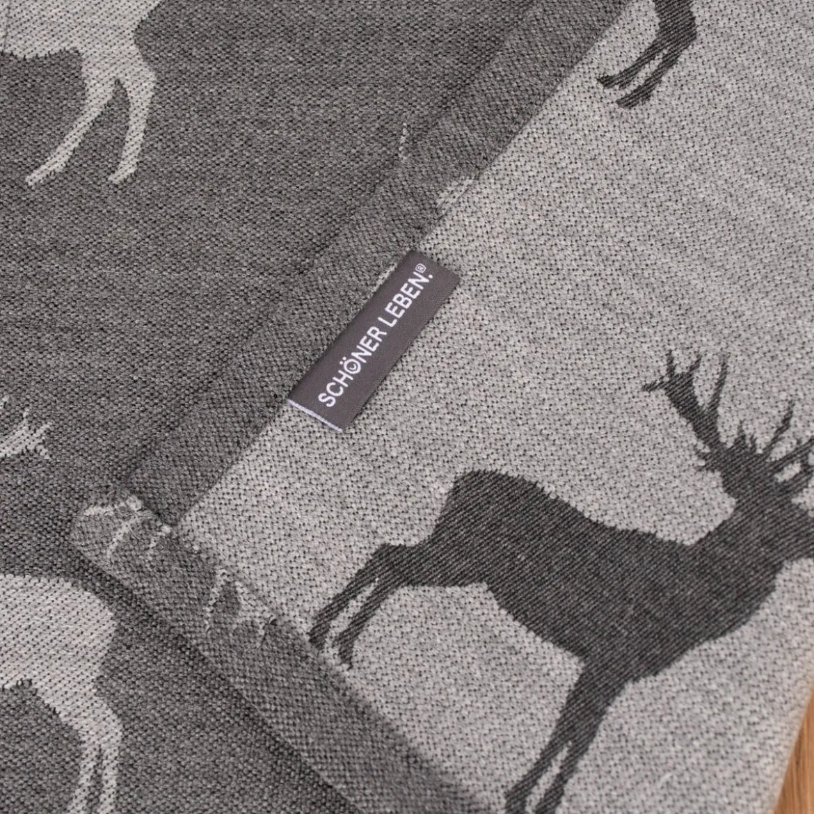 SCHÖNER LEBEN. Tischläufer Jacquard Cosy mit Hirschen dunkelgrau grau 40x160cm