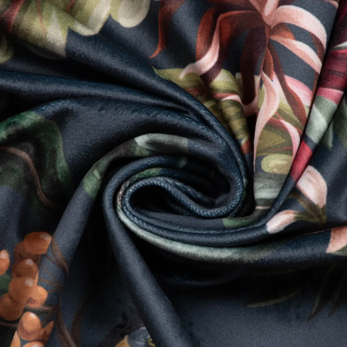 SCHÖNER LEBEN. Vorhang Velvet Digitaldruck Exotik Kakadu Blüten dunkelblau multicolor 245cm oder Wunschlänge