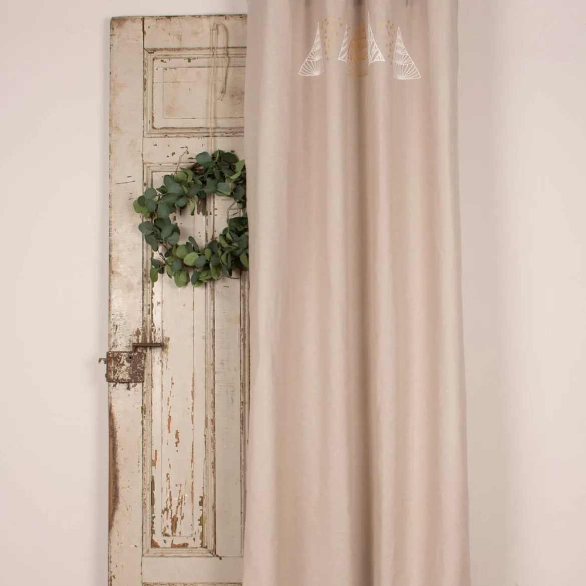 Ösengardine aus Baumwolle bedruckt Weihnachtsbäume natur weiß goldfarbig 140x260cm