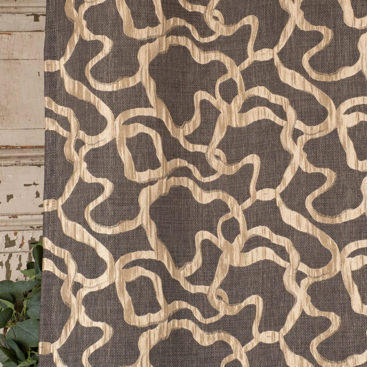 Ösengardine blickdicht verschlungene Linien grau gold 140x245cm