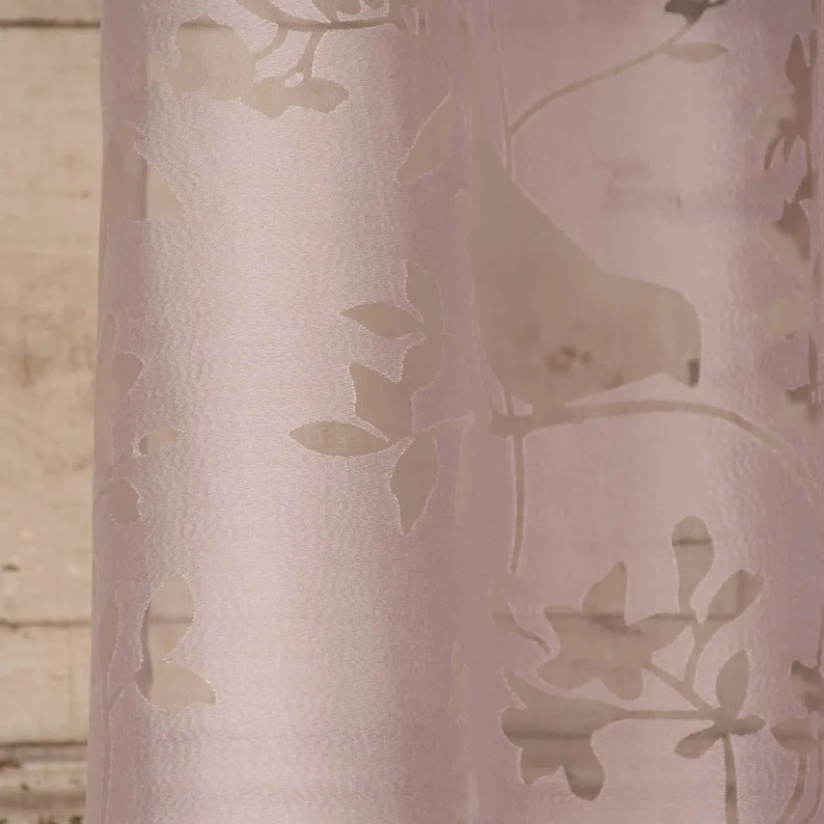 Ösenvorhang mit Allover Ausbrenner Motiv Zweige Vögel mauve 140x245cm