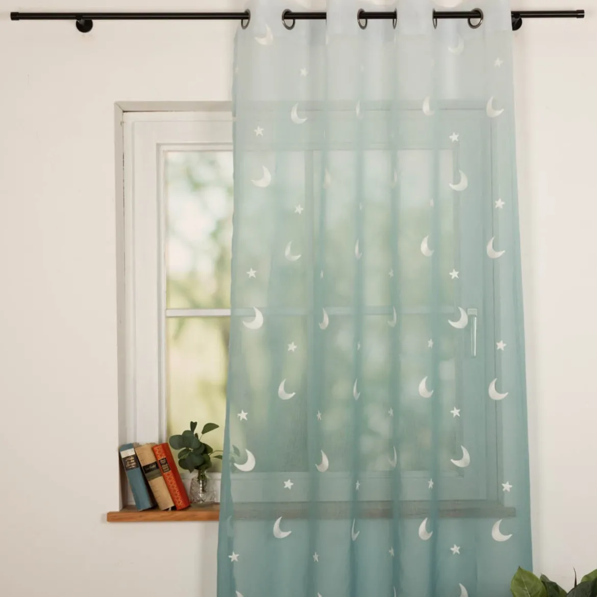 Ösenvorhang Voile mit Stickerei Sterne und Monde Farbverlauf blau 140x260 cm