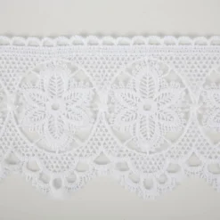 Spitzenborte Häkelborte Makramee Blumen weiß 14cm breit