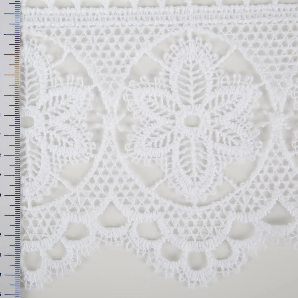 Spitzenborte Häkelborte Makramee Blumen weiß 14cm breit