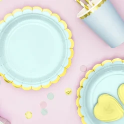6 Stück Partyteller mit Wellenrand aus Pappe mint gold 18cm