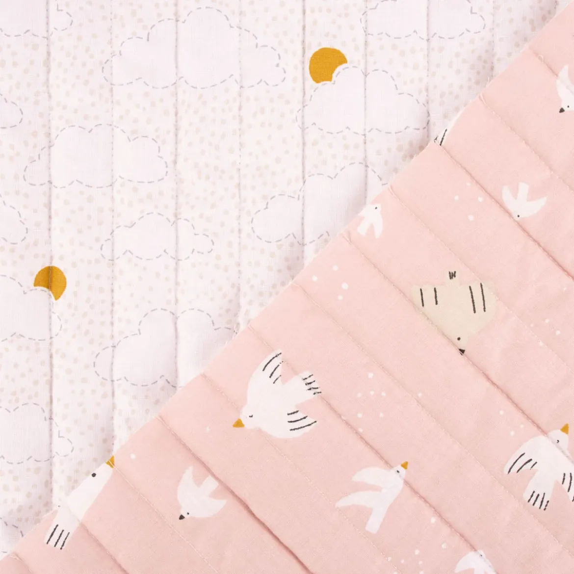 Steppstoff Baumwolle Wazou Noug Vögel Wolken Sonne beidseitig rosa weiß 1,50m Breite