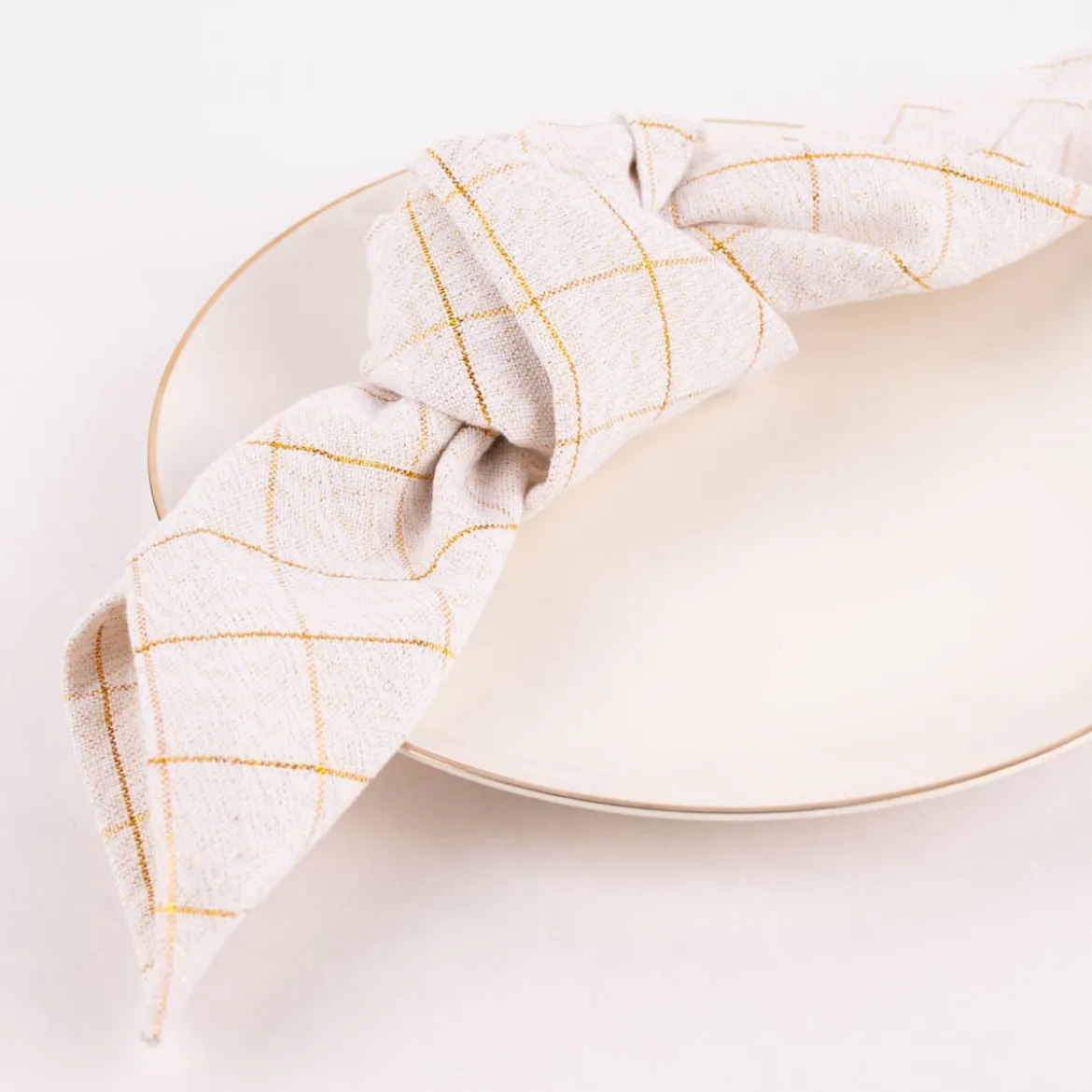 Stoffservietten Tyra Karo aus 100% Baumwolle 4 Stück 40x40cm cremeweiß goldfarbig