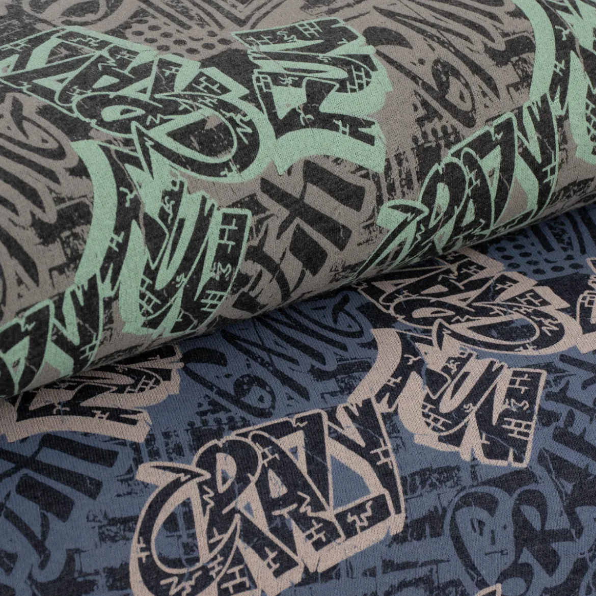 Sweatstoff GRAFFITI Schriftzug betongrau mint dunkelgrau 1,4m Breite