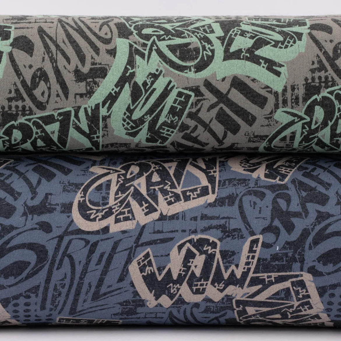 Sweatstoff GRAFFITI Schriftzug betongrau mint dunkelgrau 1,4m Breite