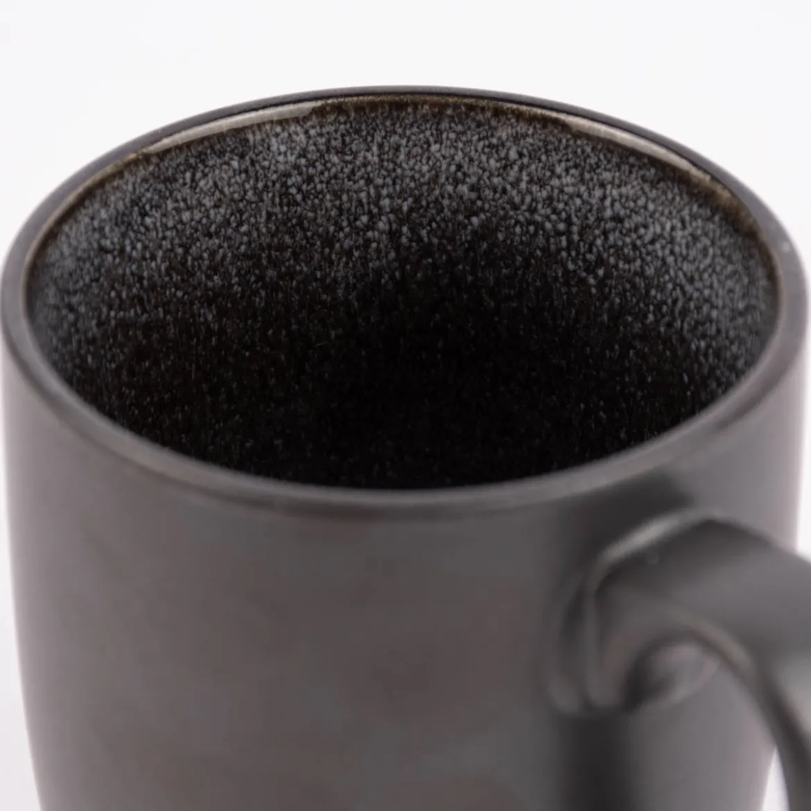 Tasse reactive glaze reaktive Glasur schwarz 12x9cm