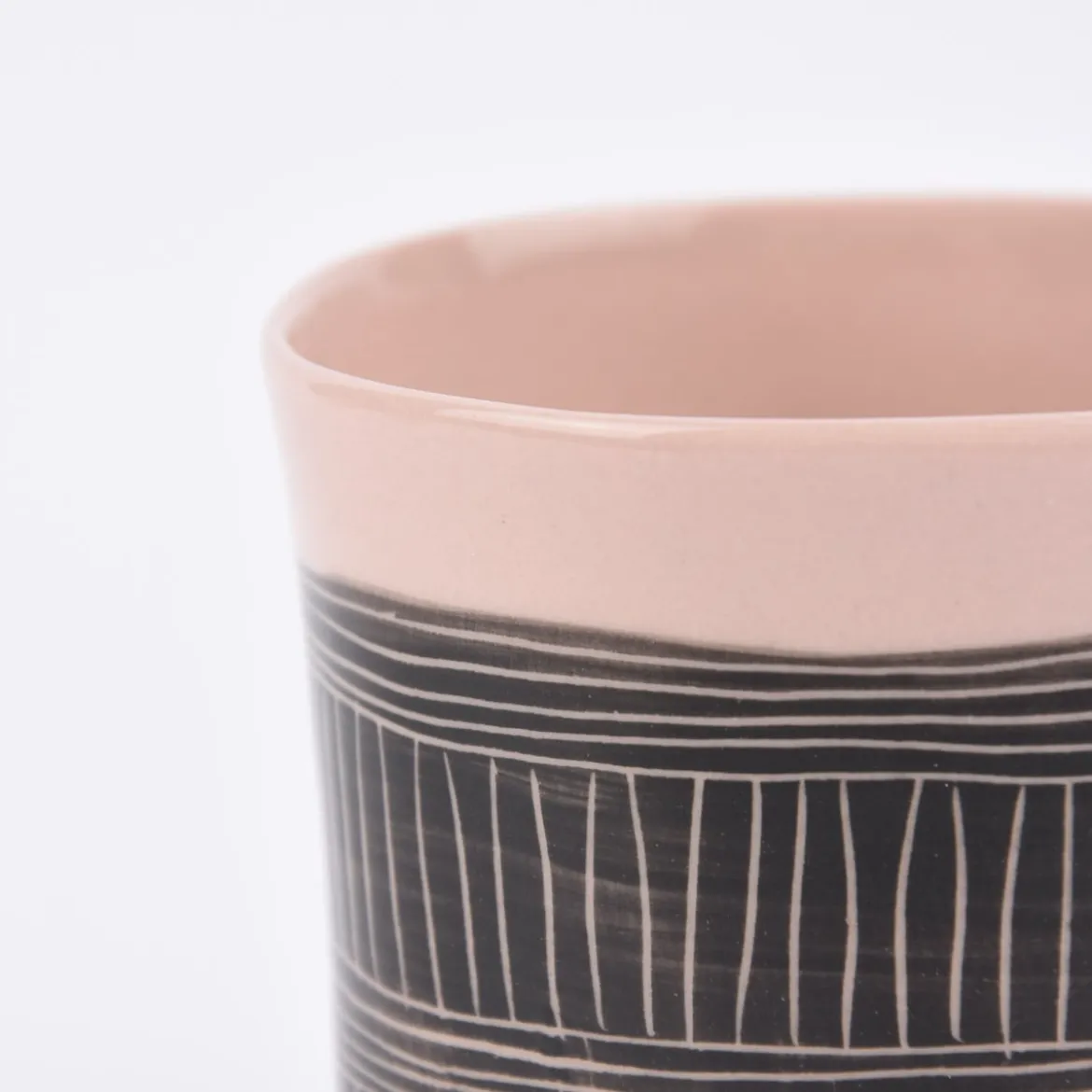 Teelichthalter mit Linienmuster Keramik rosa schwarz 8x7,5cm
