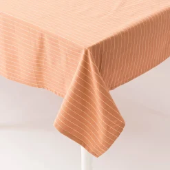 Tischdecke aus Baumwolle gestreift hellbraun weiß 140x300cm von Linen & More