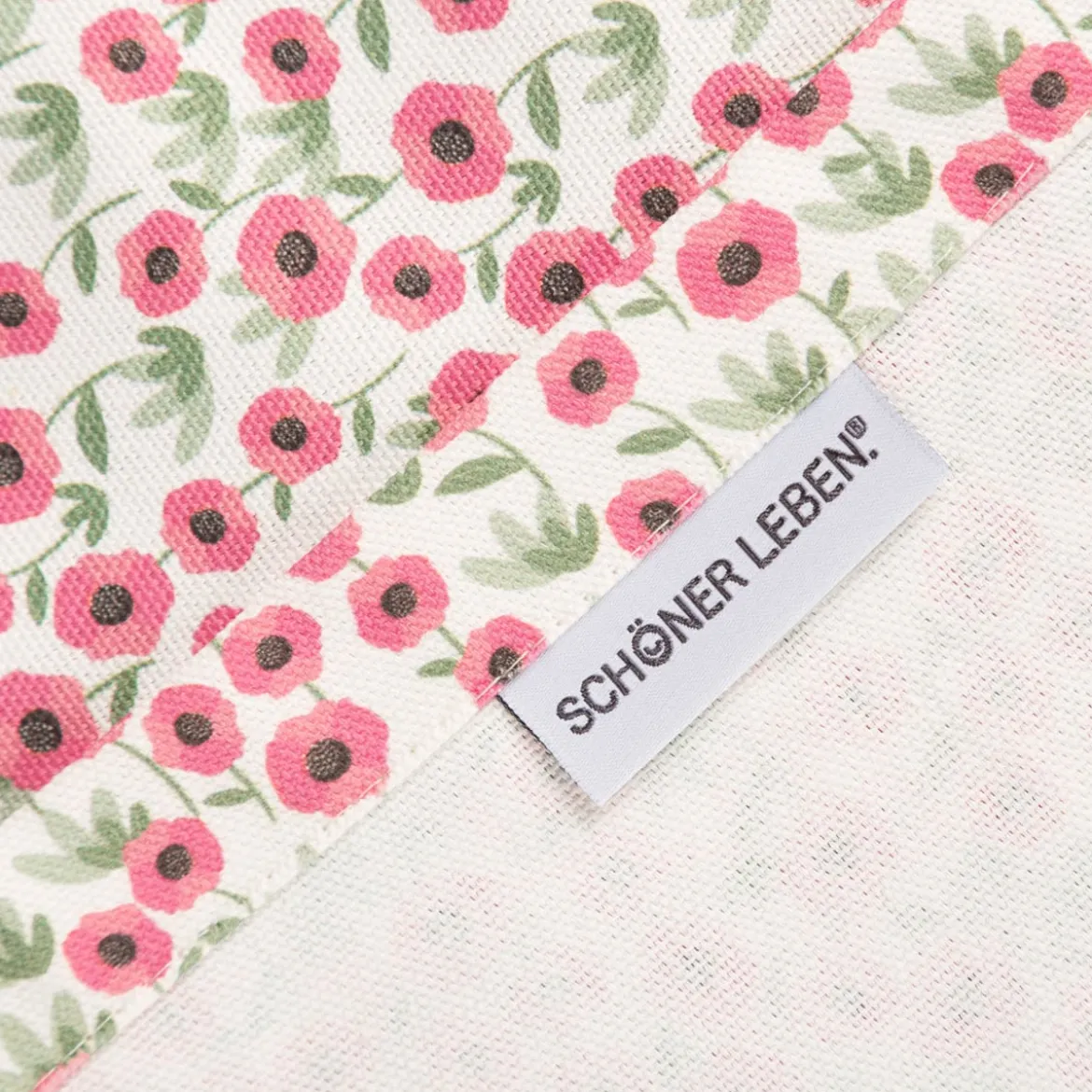 Tischdecke aus Baumwolle mit Mini Blumen in Weiß und Pink in versch. Größen von SCHÖNER LEBEN.