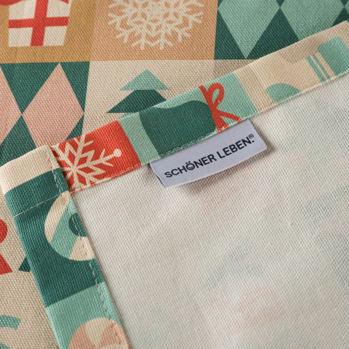 Tischdecke HoHoHo! in versch. Größen von SCHÖNER LEBEN.