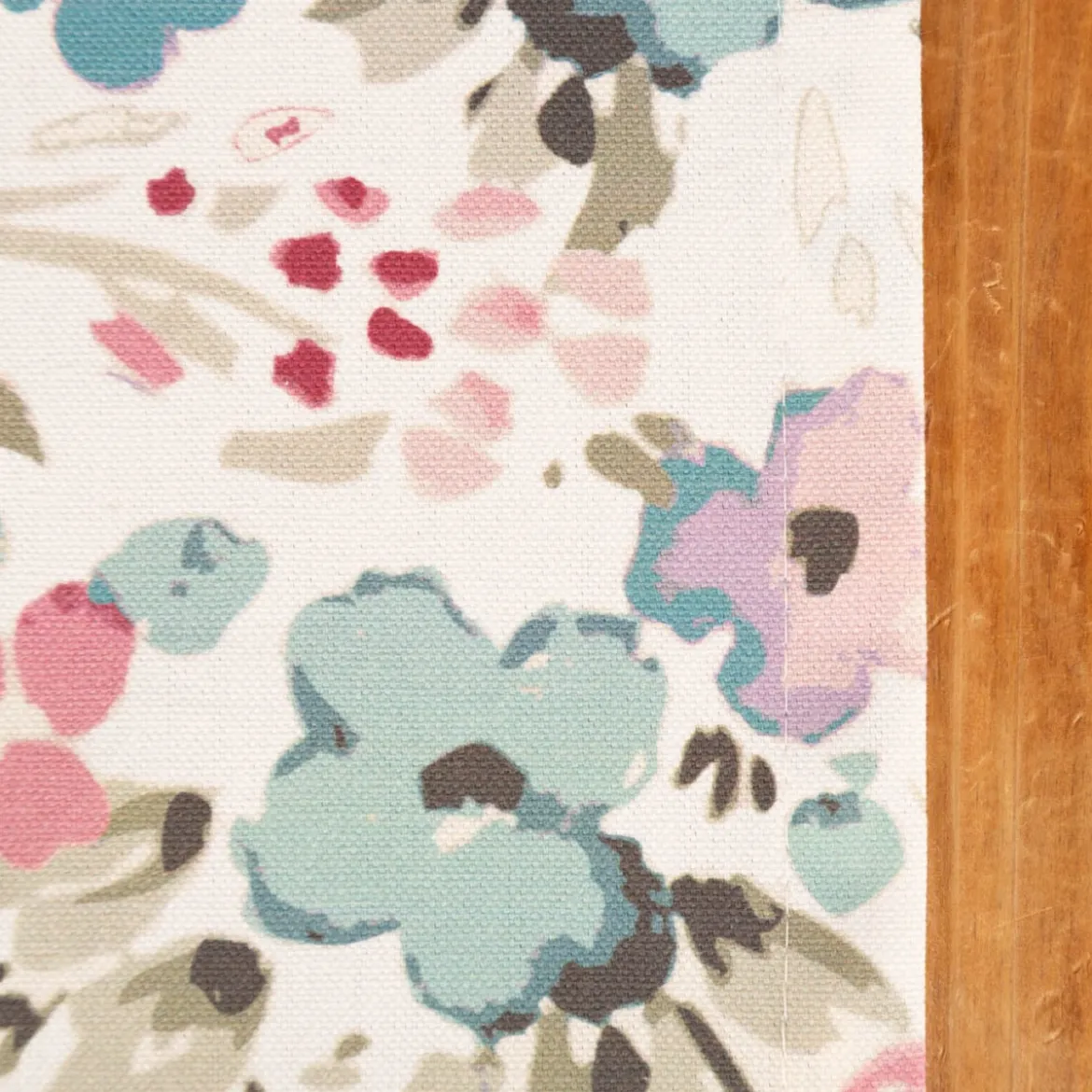 Tischläufer aus Baumwolle Digitaldruck Aquarell Blüten weiß rosa blau 40x160cm von SCHÖNER LEBEN.