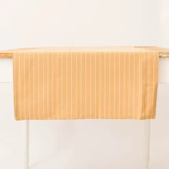 Tischläufer aus Baumwolle gestreift sandgelb weiß 50x140cm von Linen & More