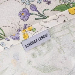 Tischläufer Rabbit Spring Fever Hasen Blumen weiß bunt 40x160cm von SCHÖNER LEBEN.