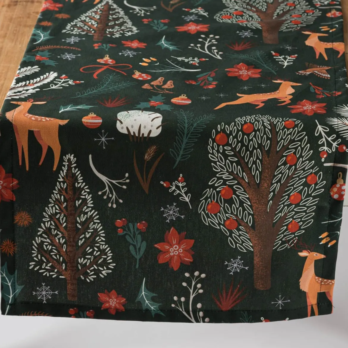 Tischläufer Scandi Winter Forest dunkelgrün 40x160cm von SCHÖNER LEBEN.