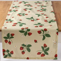 Tischläufer Strawberry Happy Fruit Erdbeeren vanille rot grün 40x160cm von SCHÖNER LEBEN