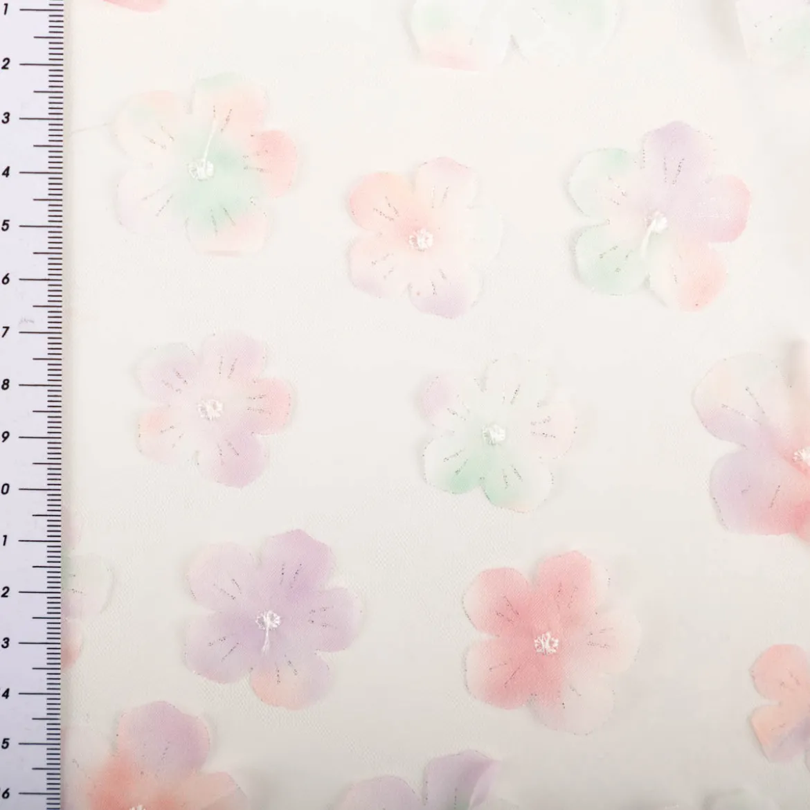 Tüllstoff 3D Blüten mit Perlen weiß flieder mint rosa 1,4m Breite