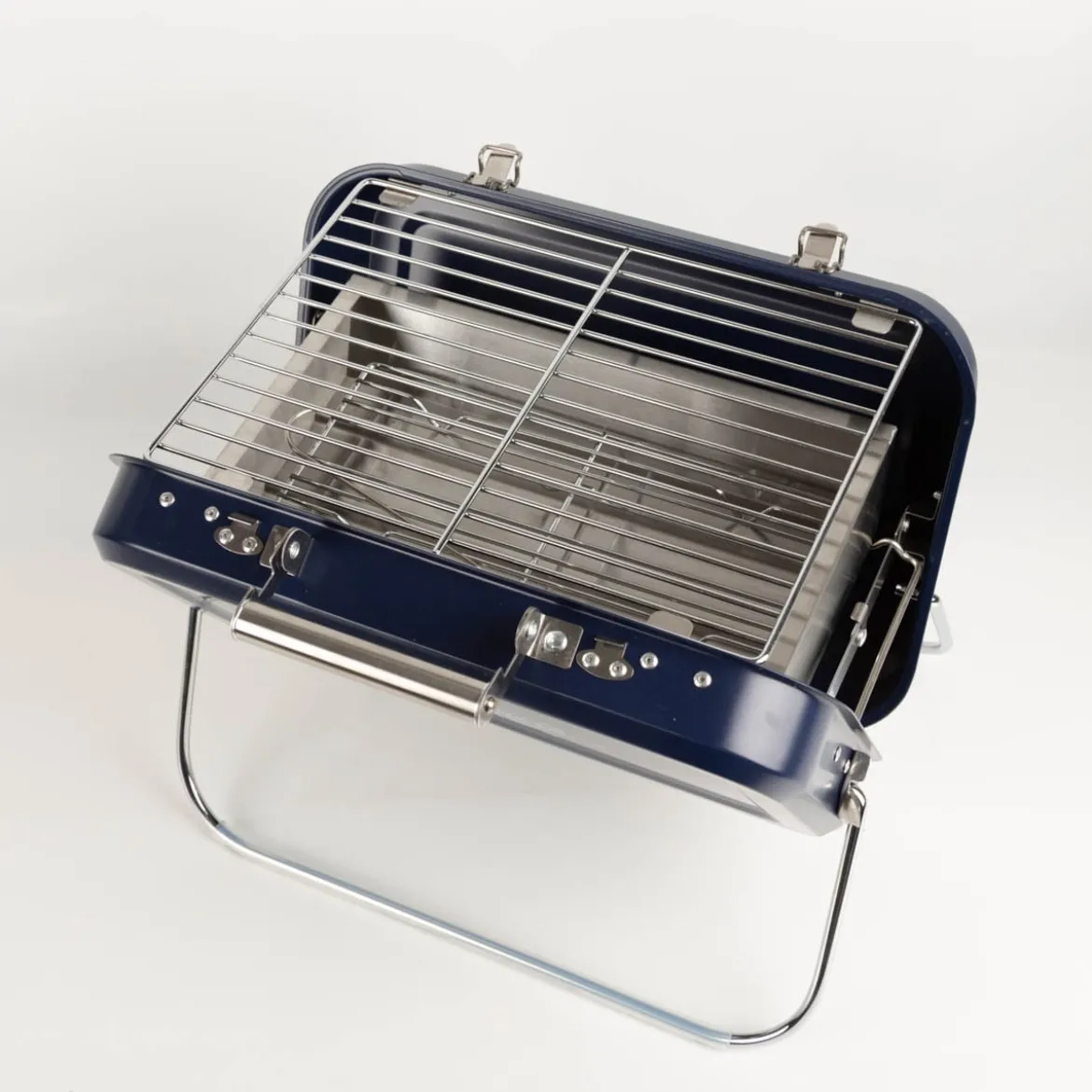 Tragbarer Grill Koffer Large Portable BBQ stainless steel blau von Gentlemen´s Hardware