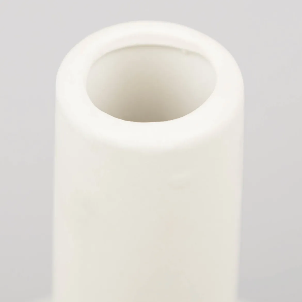 Vase aus Porzellan mit Henkel creme 14x19cm