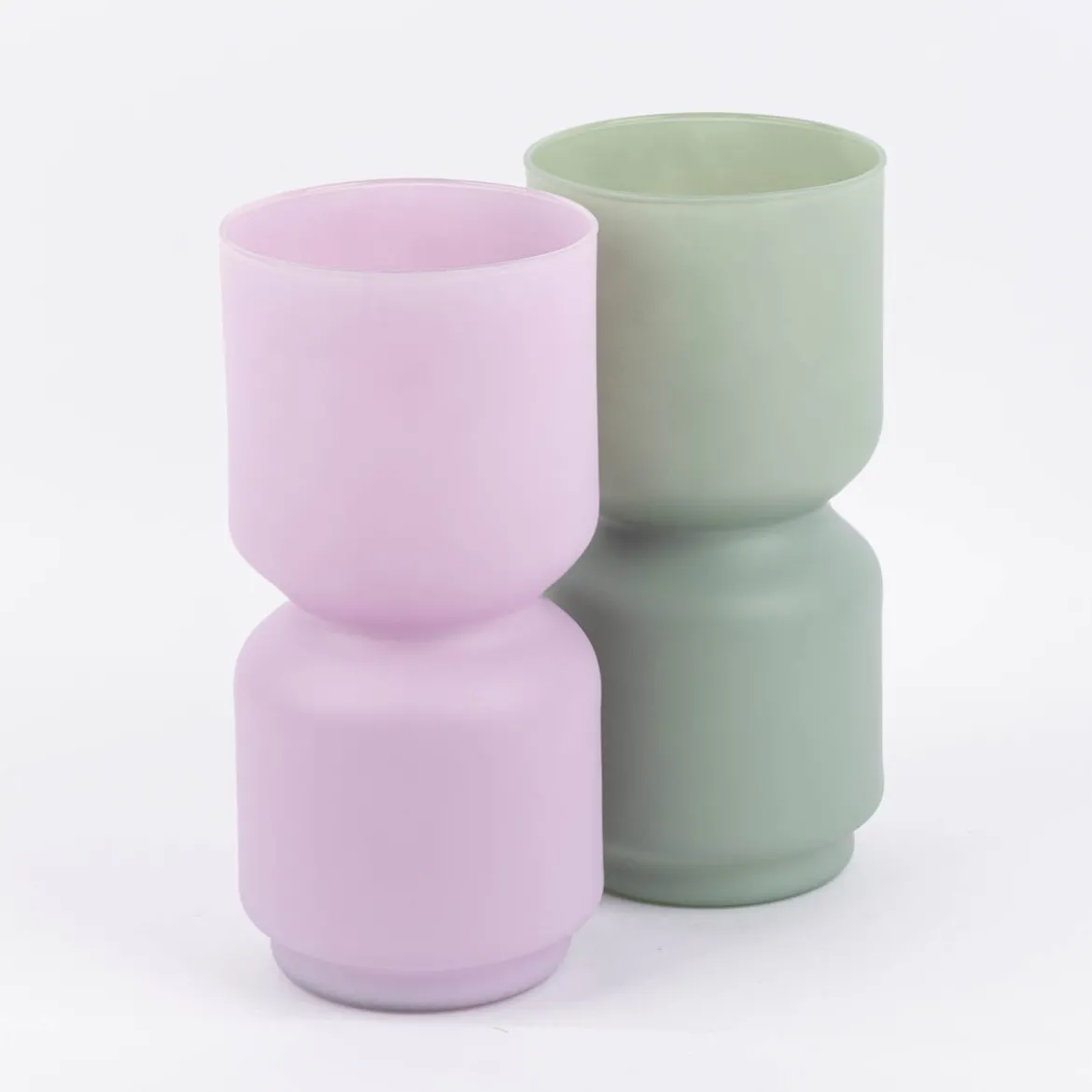 Vase tailliert undurchsichtig einfarbig matt flieder 12x25cm