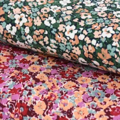 Viskosestoff Bekleidungsstoff Radiance Flowers Alloverblümchen rosa rot 1,45m Breite