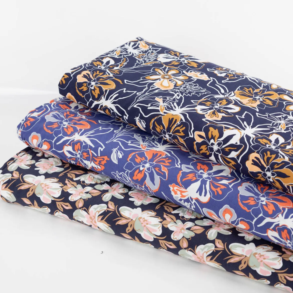 Viskose Stoff Popeline Blumen blau orange 145cm Breite
