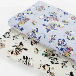 Viskose Stoff Popeline Blumen hellblau 145cm Breite