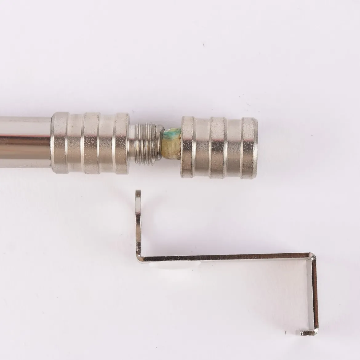 Vitragenstange Spannstange SpannLine mit Spannbügel 15mm tief silberfarbig 120-150cm Ø13mm