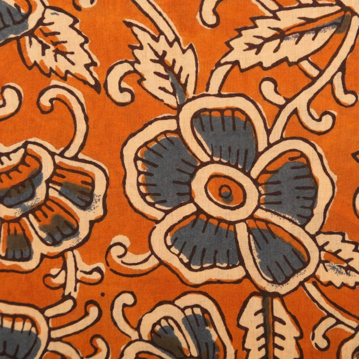 Voile Stoff Batik Blumen ocker blaugrau 1,45m Breite