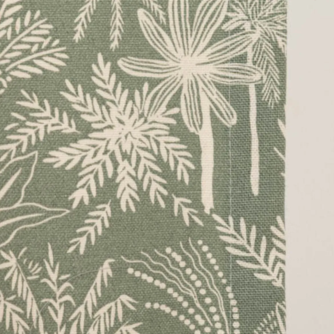 Vorhang Agave in Salbei-Grün mit Smok-Schlaufenband 245x130cm (HxB) oder Wunschmaß von SCHÖNER LEBEN.