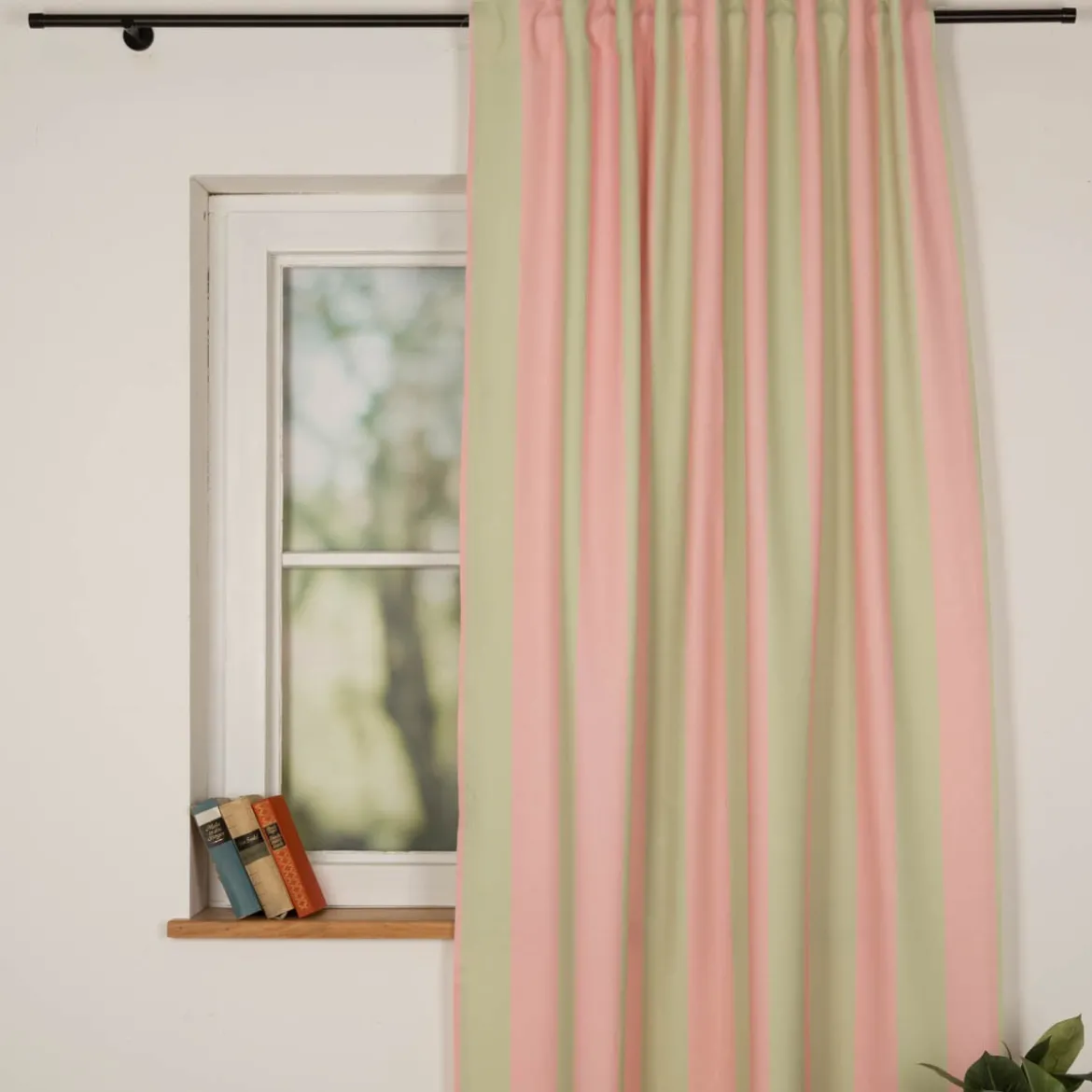 Vorhang Baumwolle Streifen Pistazie Rosa mit Smok-Schlaufenband 245x130cm (HxB) oder Wunschmaß von SCHÖNER LEBEN.