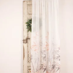 Vorhang Gardine Smilla mit Schlaufenband verdeckte Schlaufen Blätterzweige weiß rosa grau 145x245cm