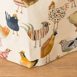 Vorhang Harriet Vintage Hühner wollweiß bunt in 245cm oder Wunschlänge von SCHÖNER LEBEN.