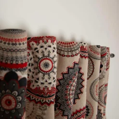 Vorhang Leinenlook Mandalas natur rot schwarz mit Smok-Schlaufenband 245x130cm (HxB) oder Wunschmaß von SCHÖNER LEBEN.