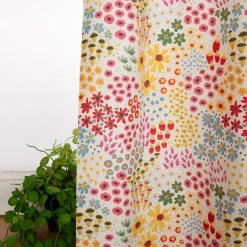 Vorhang Mini Blumen in weiß bunt mit Smok-Schlaufenband 245x130cm (HxB) oder Wunschmaß von SCHÖNER LEBEN.