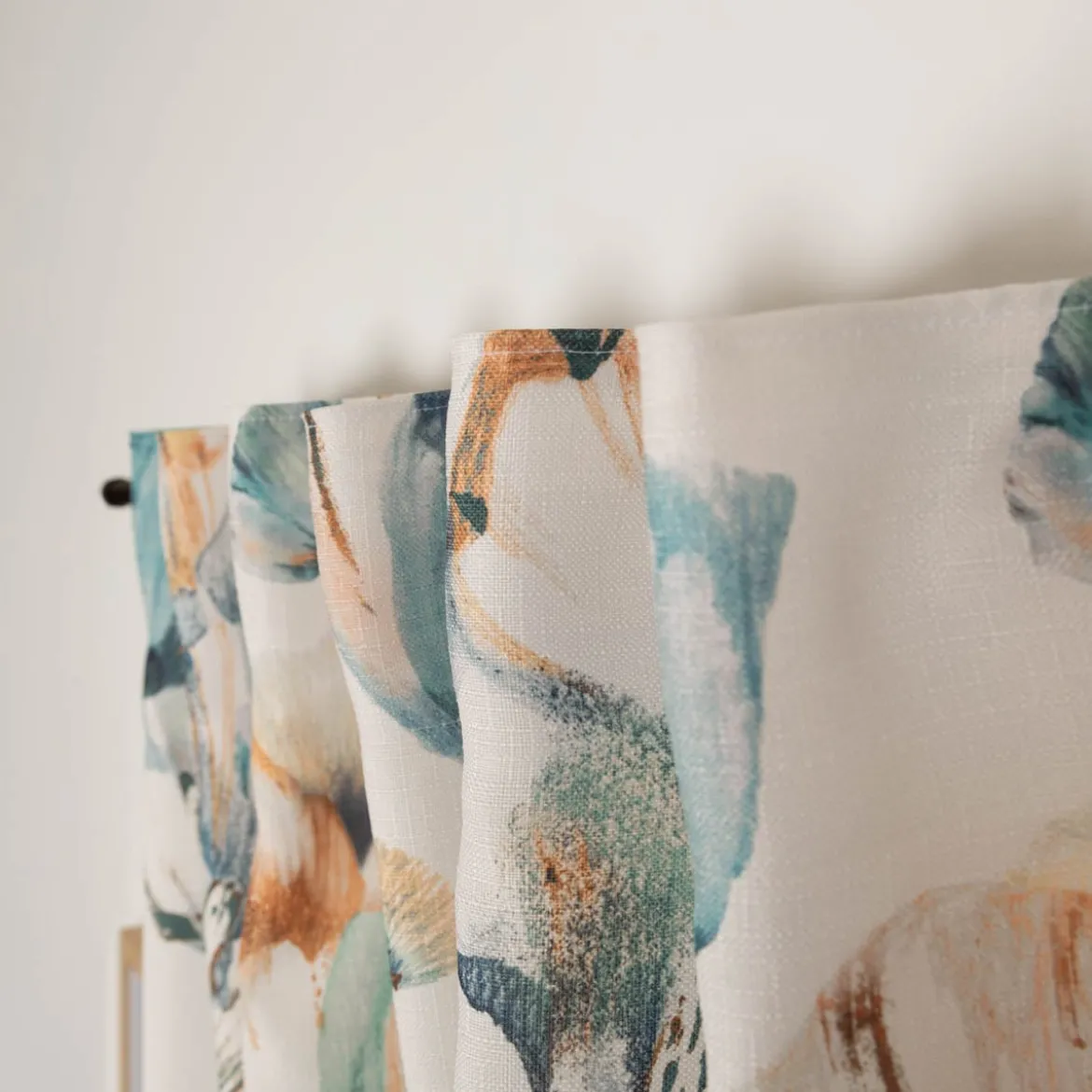 Vorhang mit Schlaufenband Leinenoptik Blumen ecru blau gelb 140x245cm