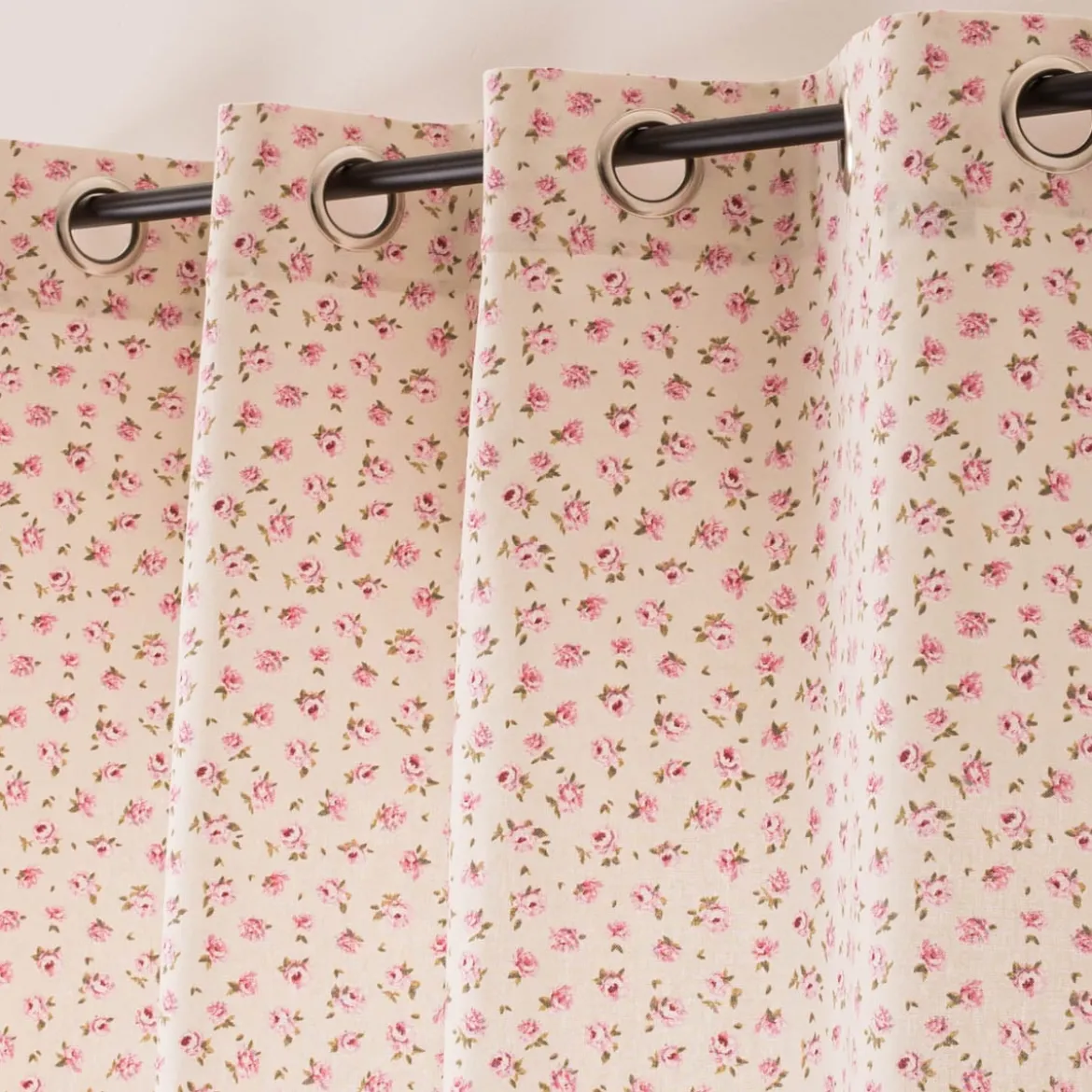 Vorhang mit Ösen Classic Little Rose Rosenblüten ecru rosa in 245cm oder Wunschlänge von SCHÖNER LEBEN.
