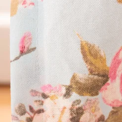 Vorhang mit Ösen Classic Painted Rose Rosen hellblau rosa in 245cm oder Wunschlänge von SCHÖNER LEBEN.