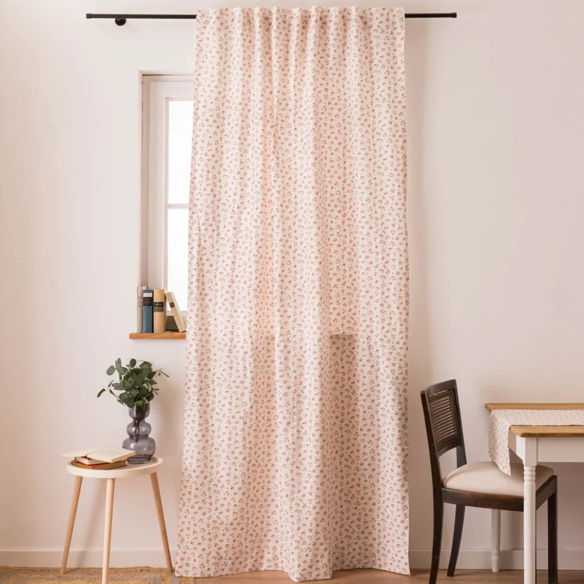Vorhang mit Smok-Schlaufenband Classic Little Rose Rosenblüten ecru rosa in 245cm oder Wunschlänge von SCHÖNER LEBEN.
