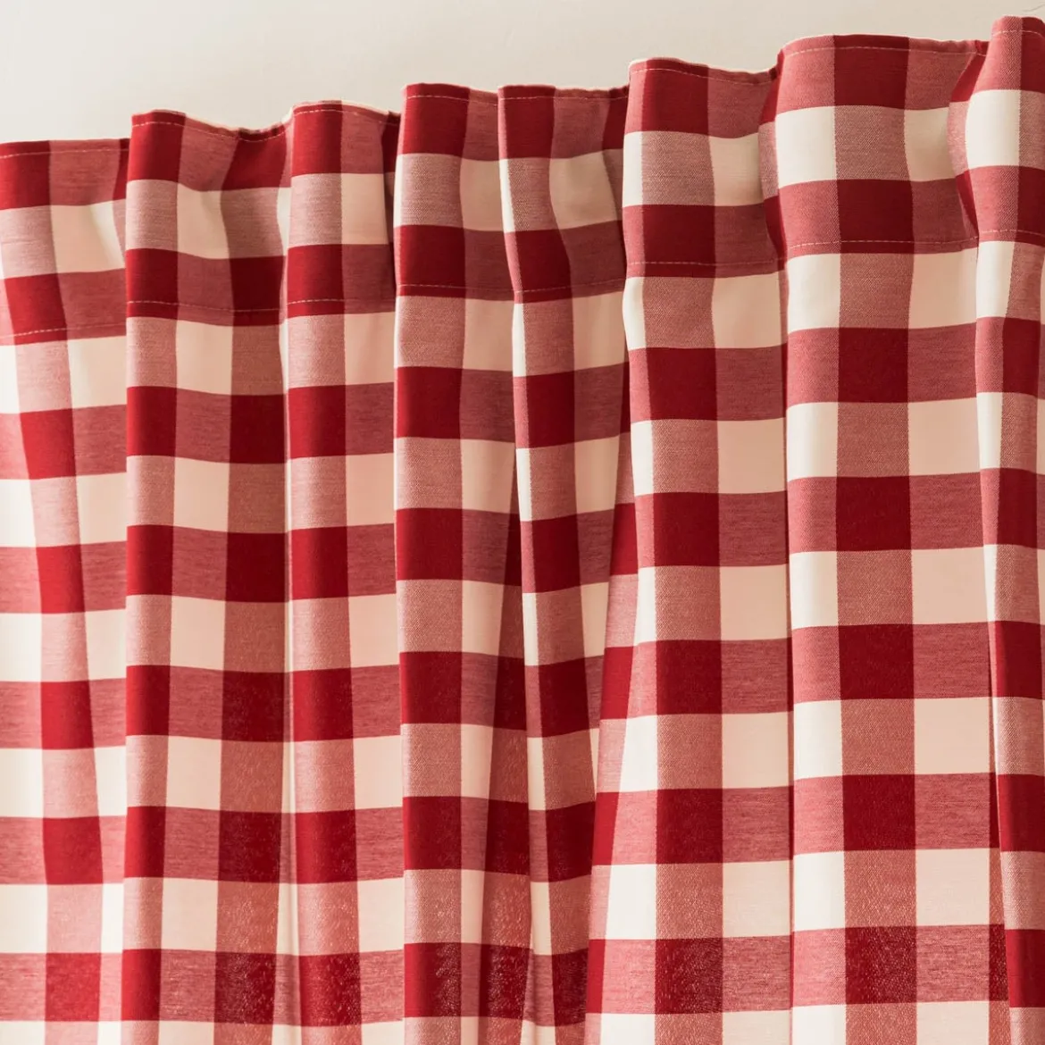 Vorhang mit Smok-Schlaufenband Karo rot weiß in 245cm oder Wunschlänge von SCHÖNER LEBEN.